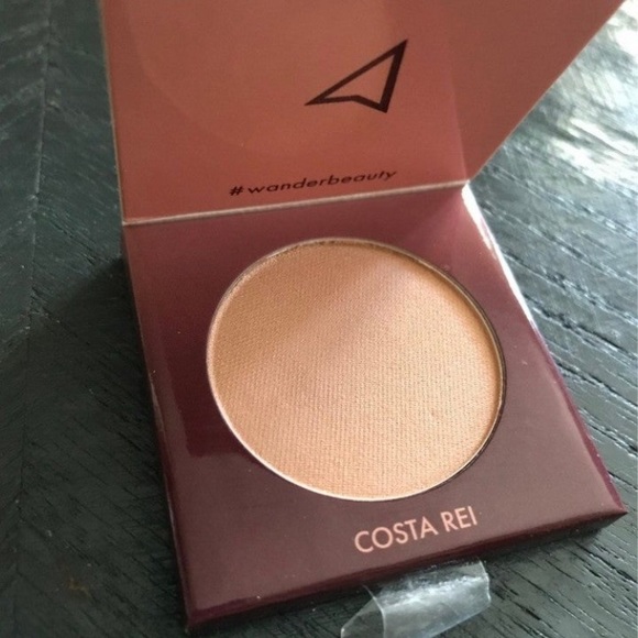 Ahava and makeup - Picture 3 of 3